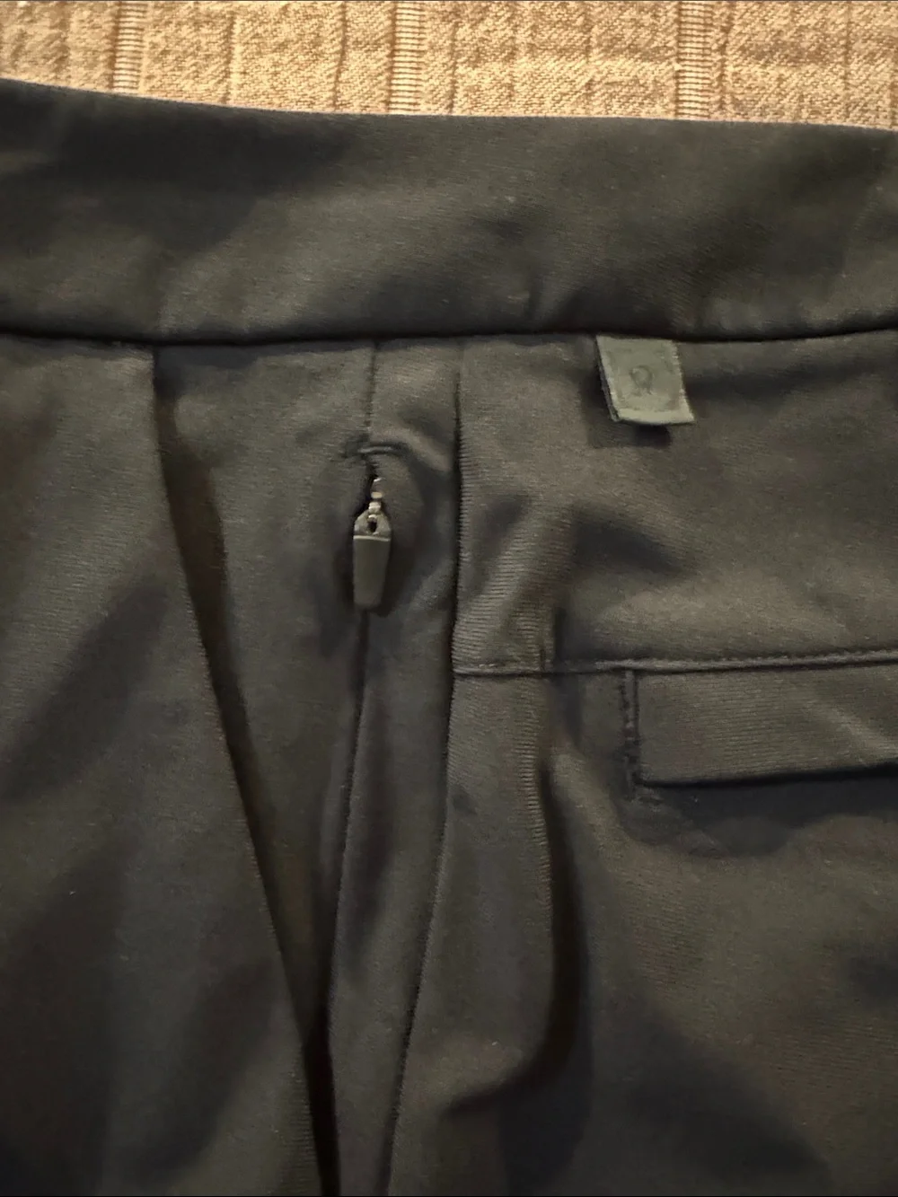 Lululemon ABC Classic Fit Trousers in Black - 34x30